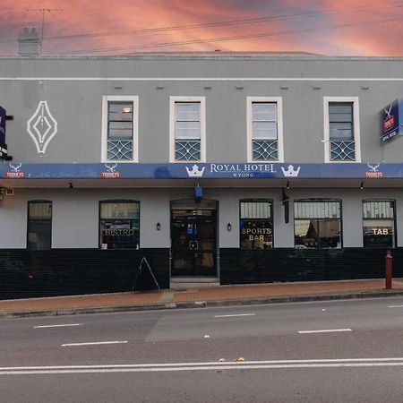 Royal Hotel วายอง ภายนอก รูปภาพ